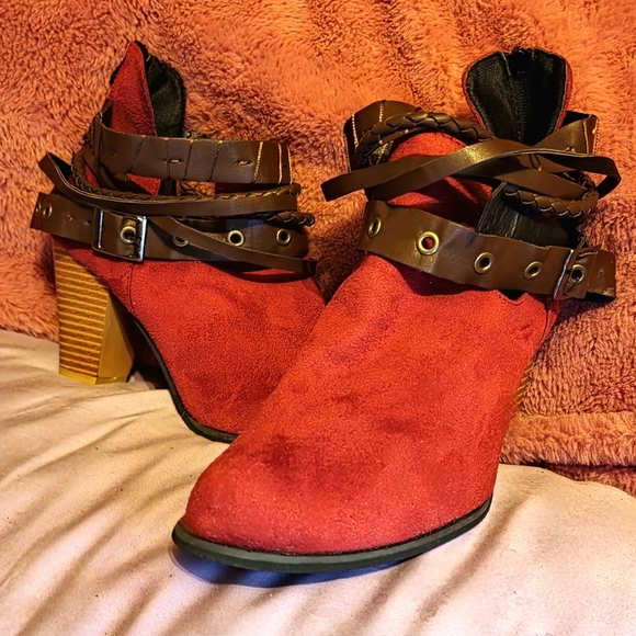 NWOT Cowgirl rock! Strappy 3" high-heeled boots EU 42 (9 1/2 US) Red suede - Picture 6 of 9